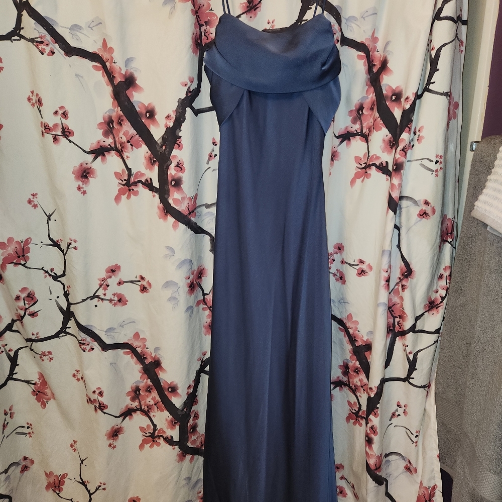 Violet dress,  used once. Great for prom/ homecoming or wedding.  Beautiful..